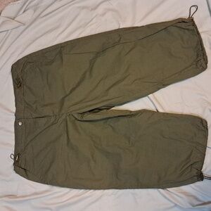 💥2/$10💥Capris Tradition brand size 18